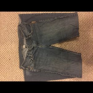 Silver jeans size 28.